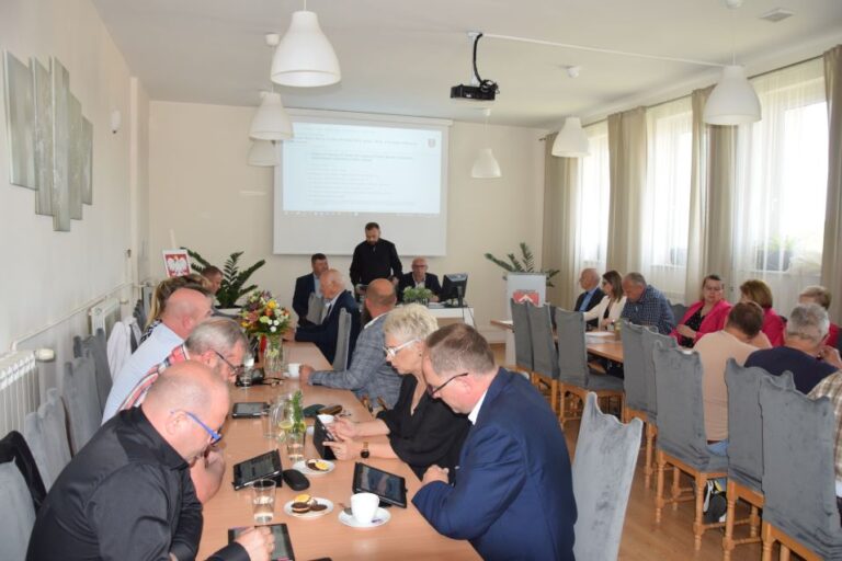 Absolutorium udzielone jednogłośnie
