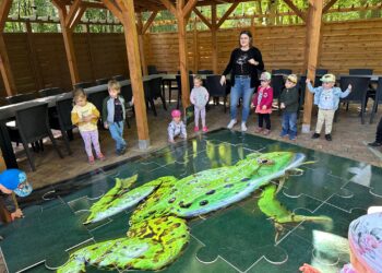 Przedszkolaki odwiedziły Park Gigantycznych Owadów