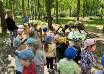 Przedszkolaki odwiedziły Park Gigantycznych Owadów