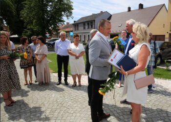 Uroczyste otwarcie nowego skweru