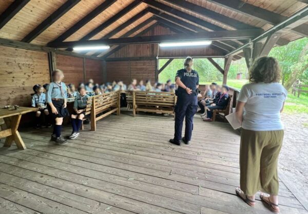 Sprawdzają obozy harcerskie