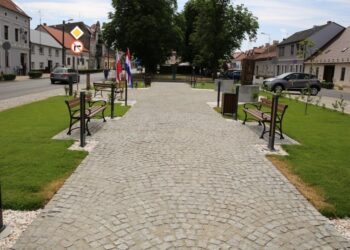 Uroczyste otwarcie nowego skweru