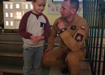 Strażacy z wizytą u przedszkolaków