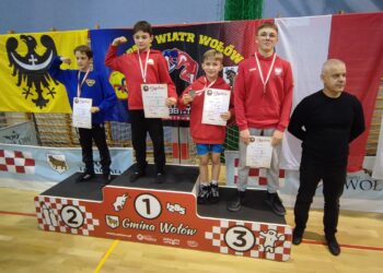 Mikołajkowe zmagania w Wołowie