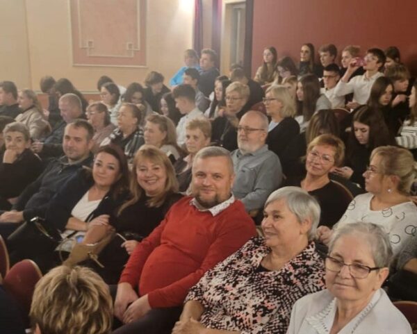 Na spektaklu pełnym humoru