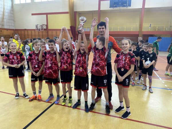 Drużyna z Benic na podium