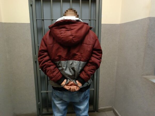 Poszukiwany 22-latek trafił do aresztu
