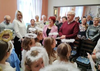 Dzień Babci i Dziadka w koźmińskim klubie seniora