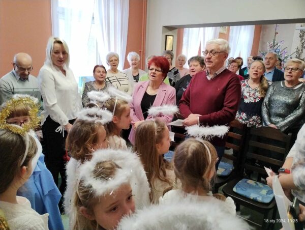 Dzień Babci i Dziadka w koźmińskim klubie seniora