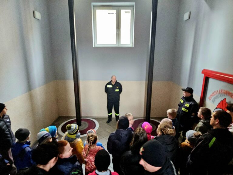 Dzieci odwiedziły krotoszyńską komendę
