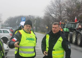 Ciągniki przeciw biurokracji