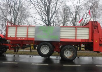 Ciągniki przeciw biurokracji