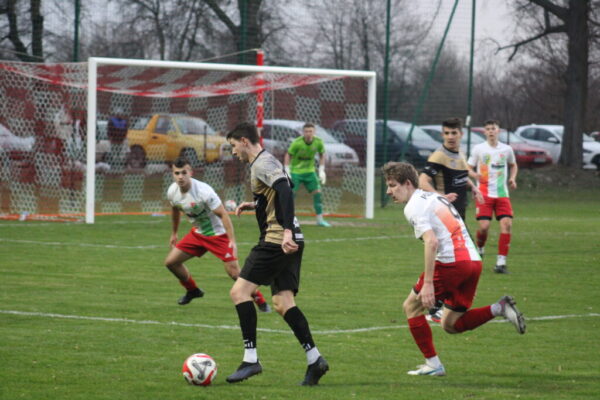 Wyrównane starcie w Świdnicy