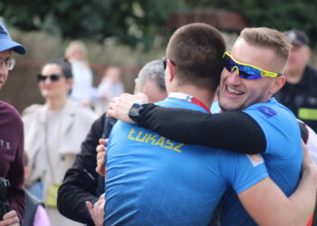 W hołdzie bohaterom