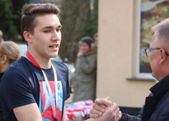 W hołdzie bohaterom