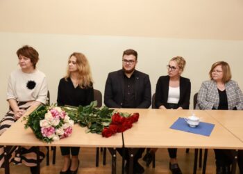 Burmistrz i Radni otrzymali zaświadczenia