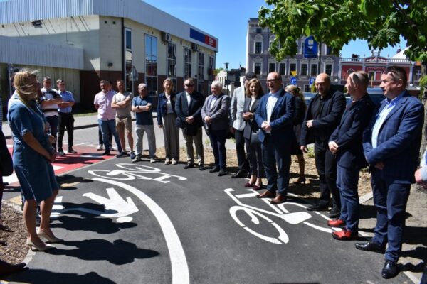 Oficjalnie otwarto promenadę