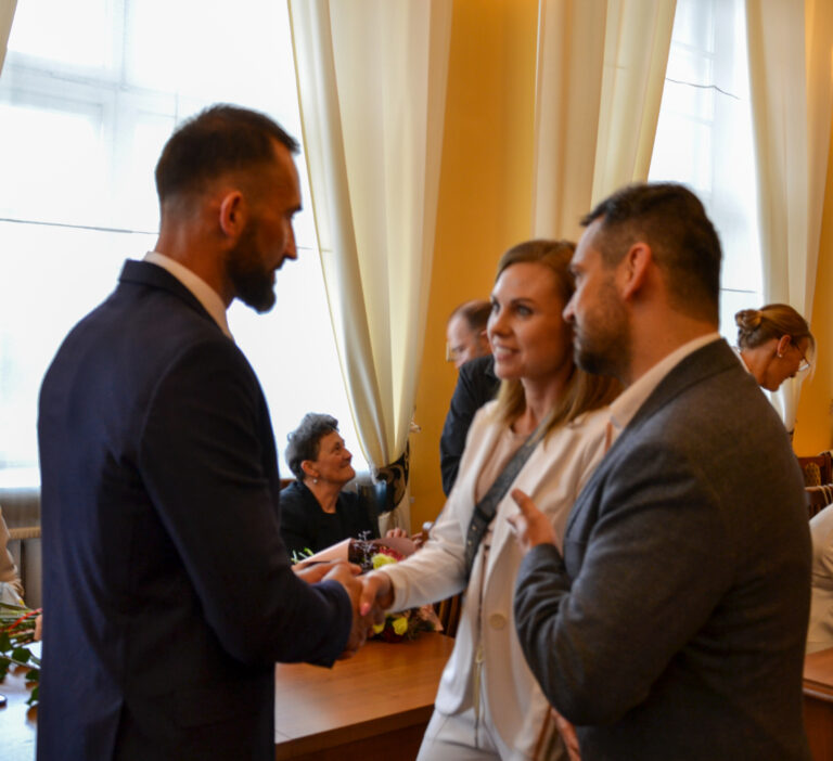 Jeśli będzie trzeba, uderzę w stół