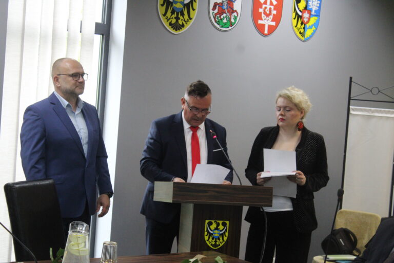 Damy na szczycie powiatowego rozdania