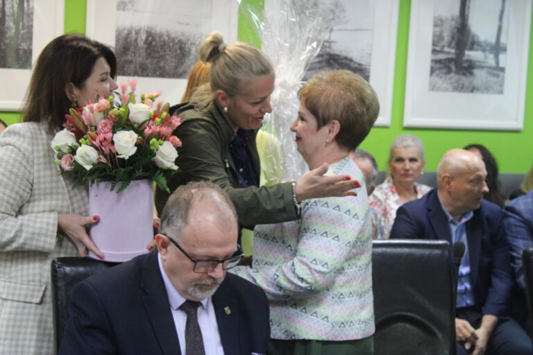 Damy na szczycie powiatowego rozdania