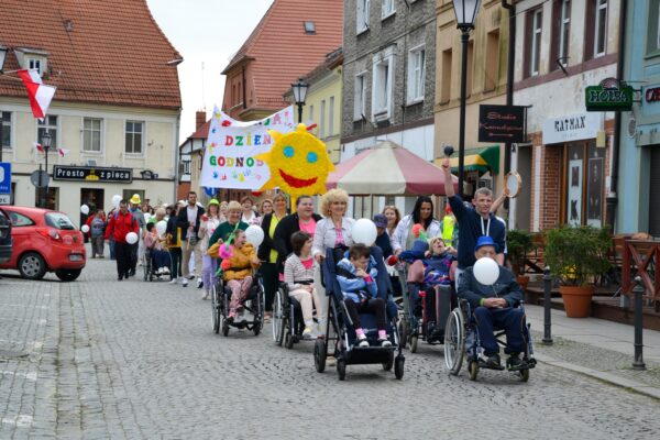 Każdemu należy się godność!