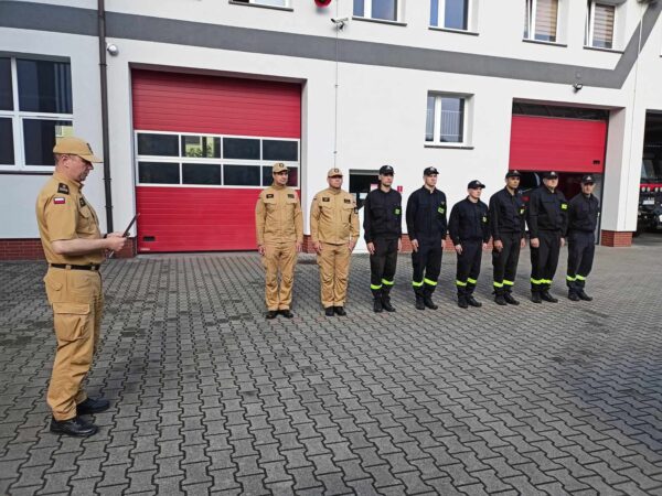 Uroczysta zmiana służby