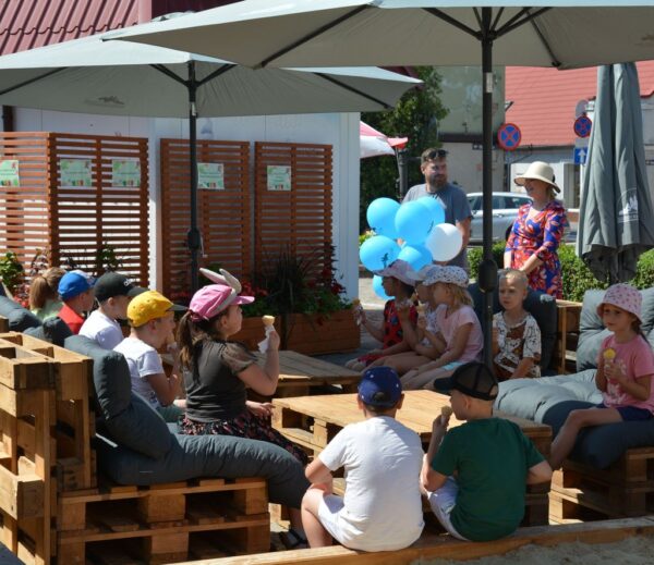 Strefa relaksu na koźmińskim Rynku