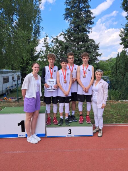 Na podium w ulicznych starciach
