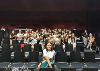 Musical z udziałem chóru Izydroki