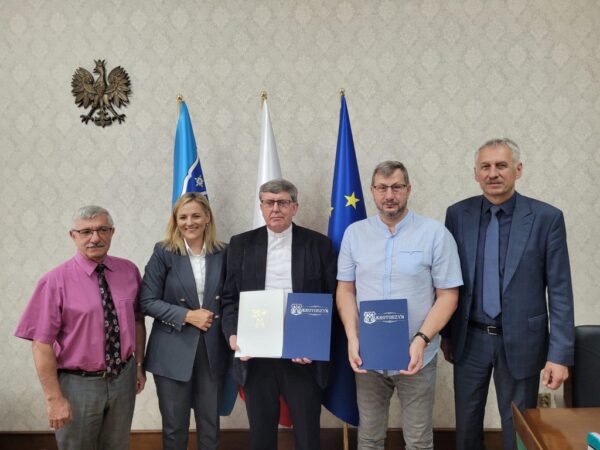 Odrestaurują wieże kościoła pw. św. Andrzeja Boboli