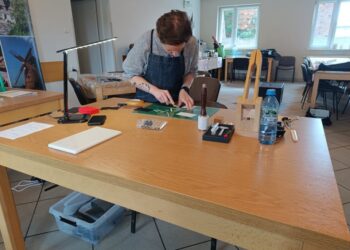 Warsztaty kaletnicze dla pań z koła gospodyń wiejskich