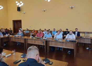 Burzliwa dyskusja nad odwołaniem skarbnika
