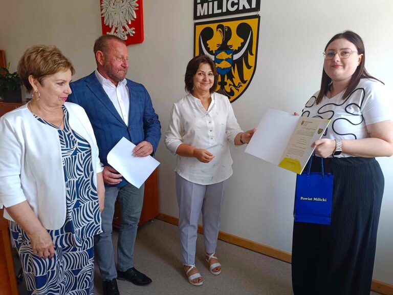 Nauczyciele otrzymali awans zawodowy