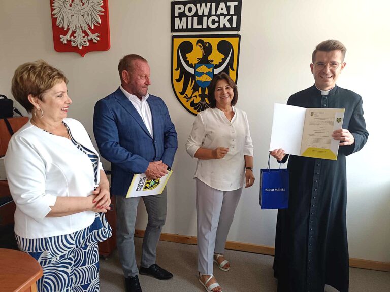 Nauczyciele otrzymali awans zawodowy