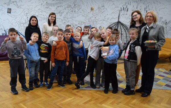 Kodowali w bibliotece