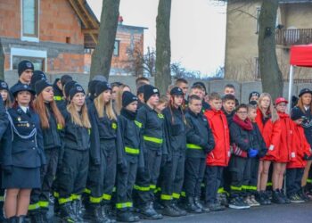 Uroczyste przywitanie nowego wozu ratowniczo-gaśniczego w Smolicach