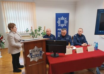 Roczna odprawa milickiej policji