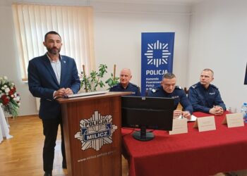 Roczna odprawa milickiej policji