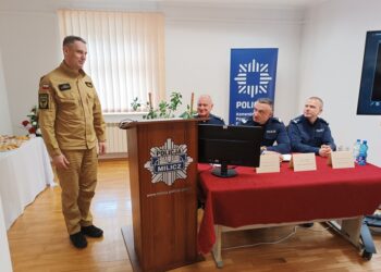 Roczna odprawa milickiej policji
