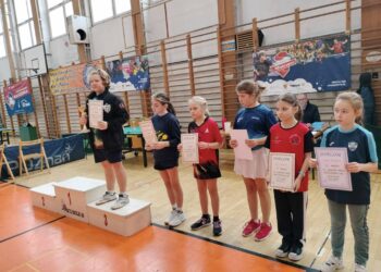 Młodzi zawodnicy UKS Zduny z sukcesami na Grand Prix Wielkopolski w tenisie stołowym