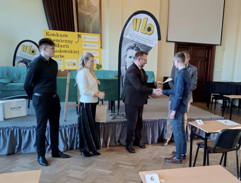 Tomek Waleński – młody chemik na drodze do wielkich sukcesów
