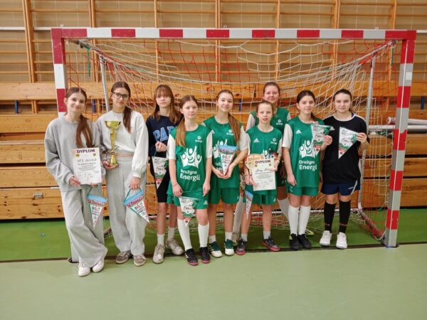 SP nr 2 w Miliczu najlepsza w międzypowiatowym turnieju futsalu!