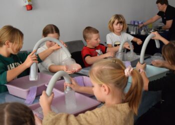 Aktywne Ferie Zimowe z Lemurem 2025