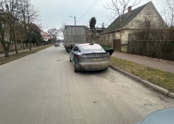 Najpierw sprawdził trzeźwość, potem wsiadł za kółko