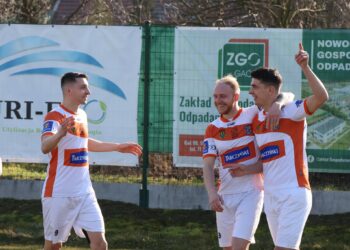 Barycz Sułów gromi Błyskawicę Gać 5:0