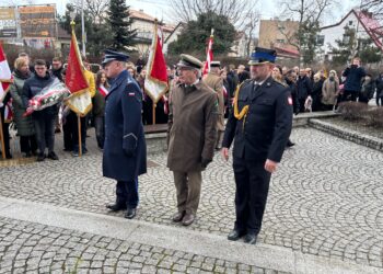 Hołd dla Żołnierzy Wyklętych na milickim skwerze