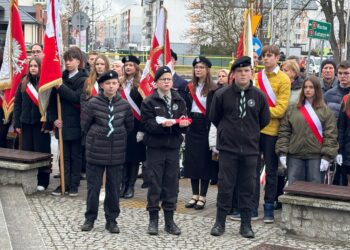 Hołd dla Żołnierzy Wyklętych na milickim skwerze