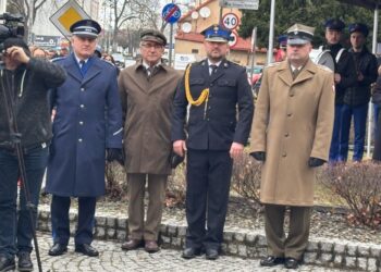 Hołd dla Żołnierzy Wyklętych na milickim skwerze