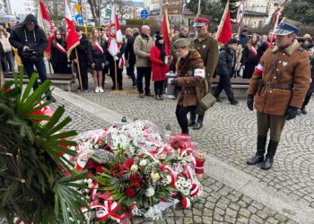 Hołd dla Żołnierzy Wyklętych na milickim skwerze