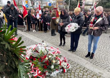 Hołd dla Żołnierzy Wyklętych na milickim skwerze